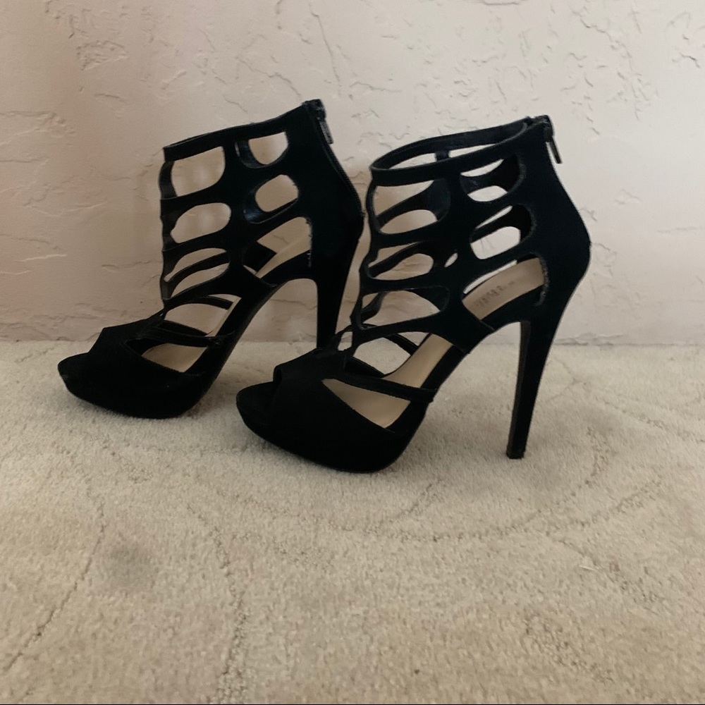 BLACK STRAPPY/CUTOUT HEELS